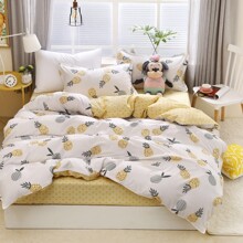 Комплект постельного белья с изображением ананасов белый с желтым Pineapples (двуспальный-евро) оптом (код товара: 48806)