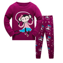 Пижама для девочки с длинным рукавом принтом обезьяны бордовая Monkey in dress оптом (код товара: 50643)