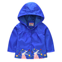 Куртка-вітрівка для дівчинки Зайці на галявині оптом (код товара: 55321)
