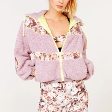 Куртка женская из комбинированного материала Pink flowers оптом (код товара: 55617)