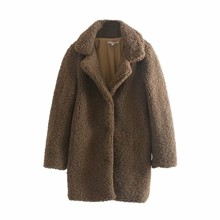 Пальто женское двубортное из искусственного меха Furry, коричневый оптом (код товара: 55611)