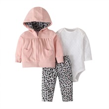 Комплект для девочки 3 в 1: боди, штаны с леопардовым принтом и кофта с капюшоном на молнии Heart оптом (код товара: 59333)