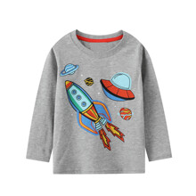 Лонгслив для мальчика с изображением ракеты и космоса серый Cosmic world оптом (код товара: 59579)