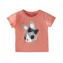 Футболка для девочки с изображением зайца коралловая Hare with a bow (код товара: 59913)
