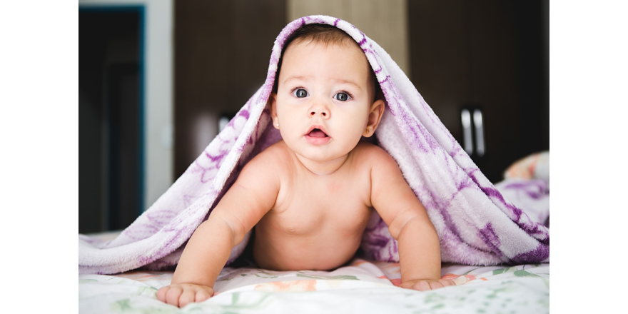 Как одевать новорожденного в роддоме? Что берете с собой из одежки?